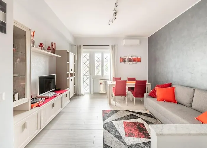 New And Beautiful House In The Heart Of Apartment Rom